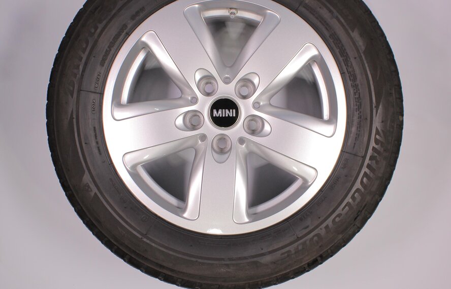 Mini Mini Countryman F60 517 16 inch rims + Winter tires Bridgestone Original