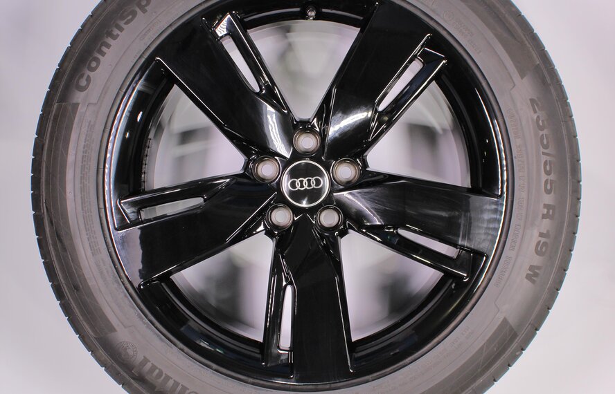 Audi Audi Q5 19 inch rims + Summer Tires Continental Original