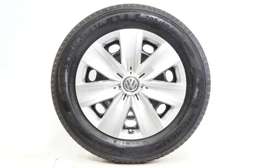 Audi Audi Q2 16 inch steel rims + Winter tires Michelin Original