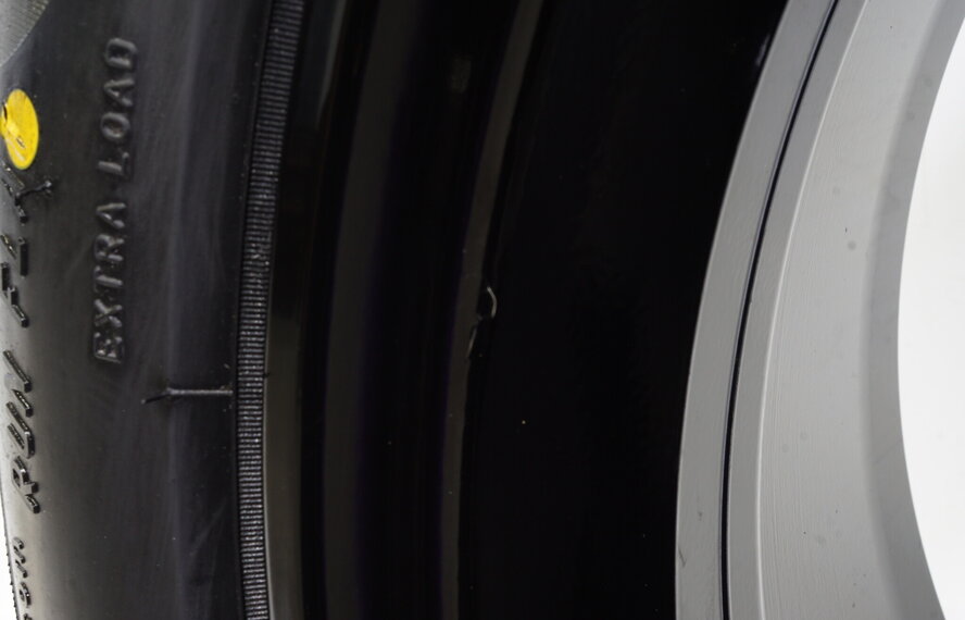 Mercedes Mercedes E Class W213 18 inch rims + Summer Tires Pirelli new Runflat Original