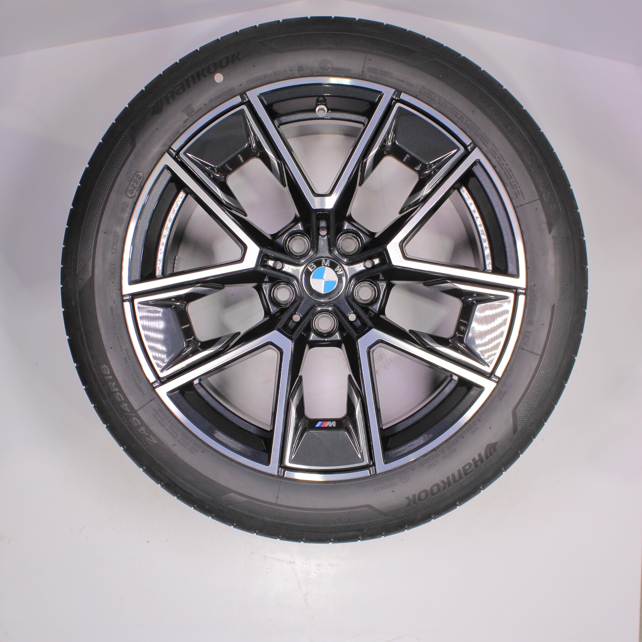 Original 19-inch BMW i4 4 Series G26 M859 summer wheels