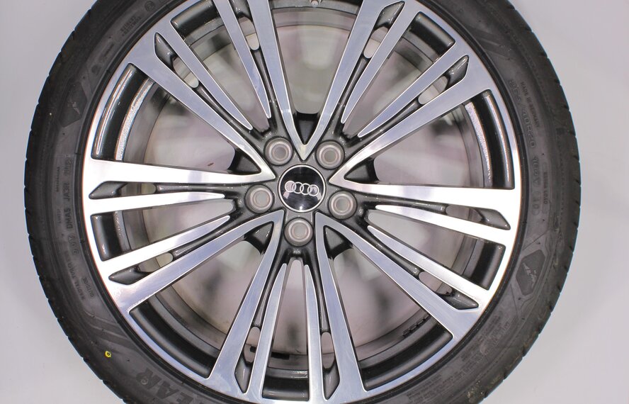 Audi Audi A8 4N 20 inch rims Goodyear Original Summer Tires