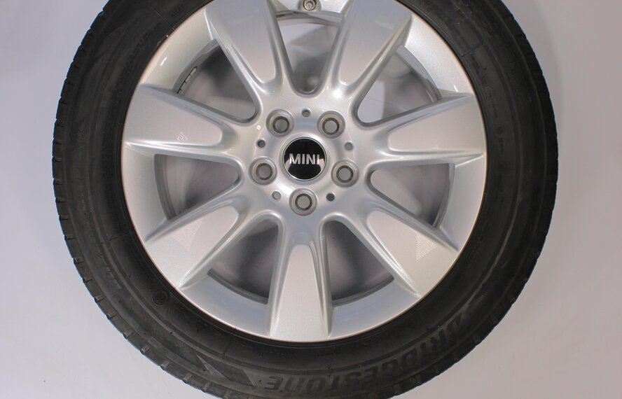 Mini Mini Countryman F60 530 17 inch Bridgestone Winter tires Original