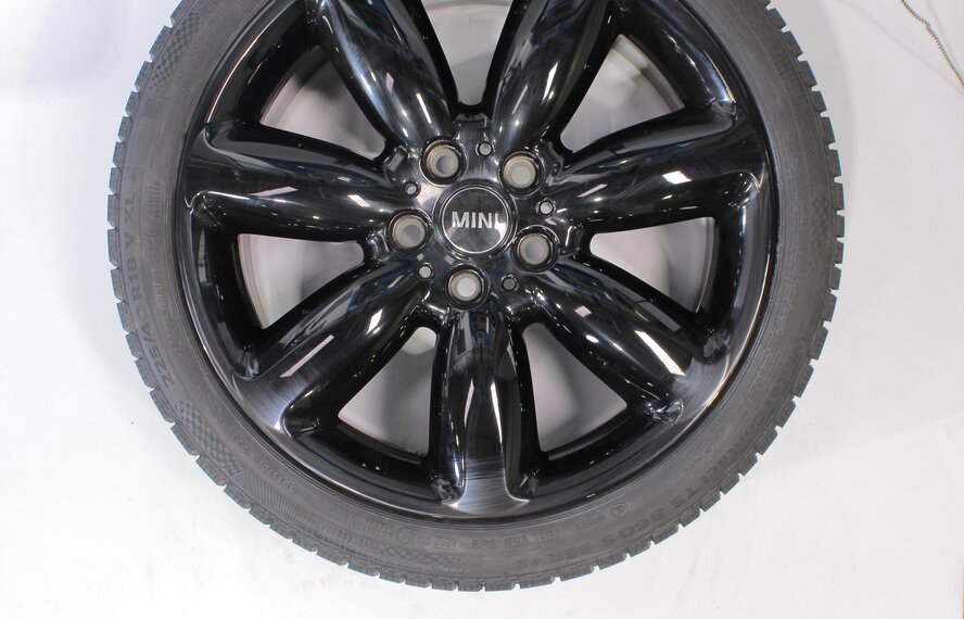 Mini Mini Clubman F54 521 18 inch Continental Winter tires Original
