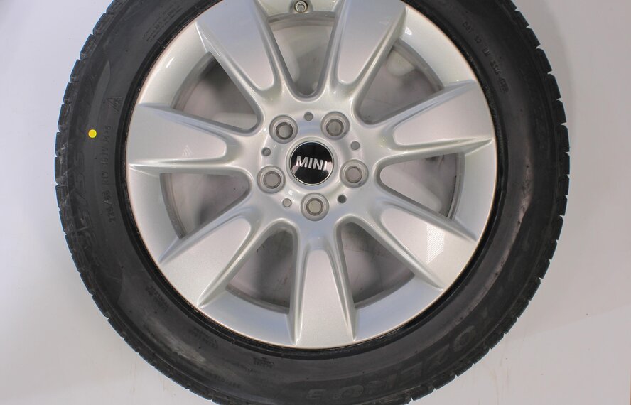 Mini Mini Countryman F60 530 17 inch Pirelli Winter tires Original