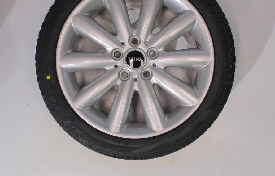 Mini Mini Cooper / S / One / Convertible F55 F56 F57 499 17 inch Pirelli All-Season (4 seasons) Original