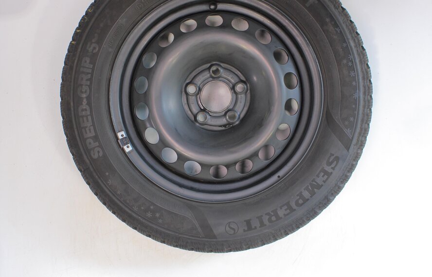 Volkswagen VW Polo 2G 15 inch wheels Semperit Winter Tires Original