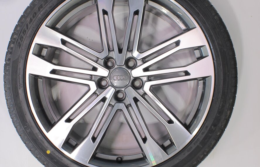 Audi Audi Q5 SQ5 80A 21 inch Pirelli Winter tires Original