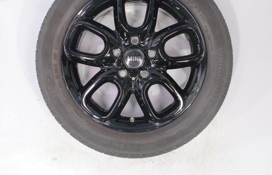 Mini Mini Cooper / S / One / Cabrio F55 F56 F57 494 16 inch Continental Runflat Winter tires Original