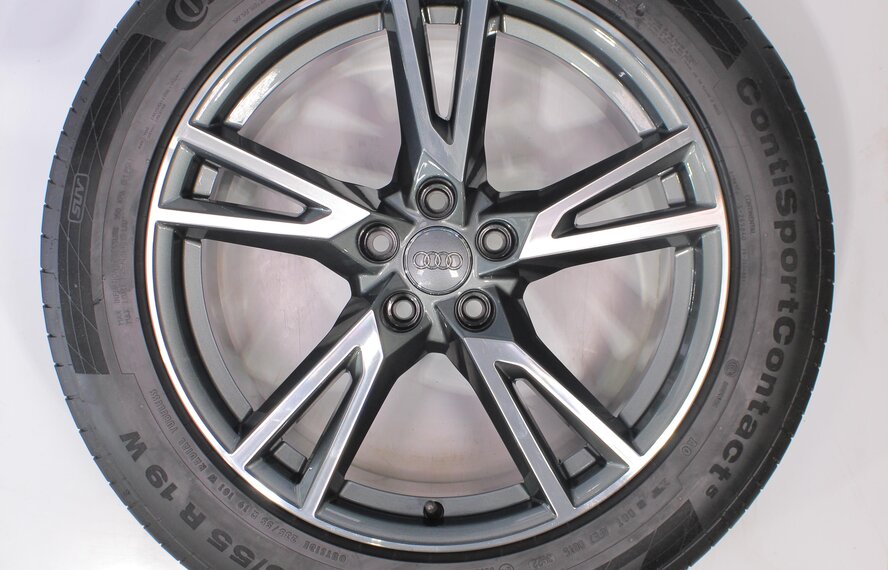 Audi Audi Q5 SQ5 80A 19 inch Continental Summer Tires Original