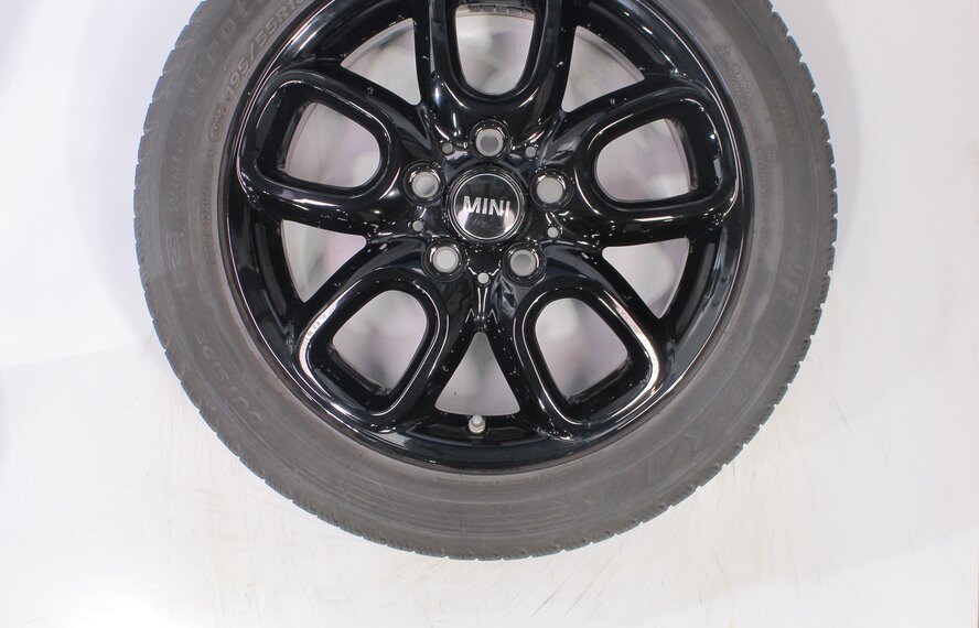 Mini Mini Cooper / S / One / Convertible F55 F56 F57 494 16 inch Hankook Runflat Winter tires Original