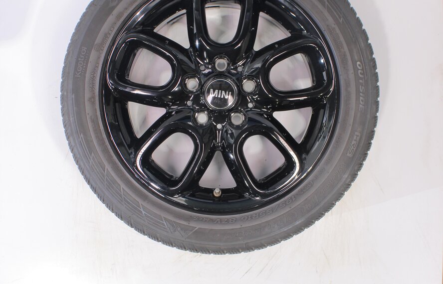 Mini Mini Cooper / S / One / Convertible F55 F56 F57 494 16 inch Hankook Runflat Winter tires Original