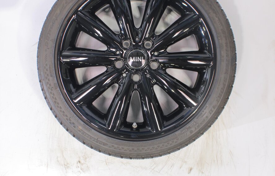 Mini Mini Cooper / S / One / Convertible F55 F56 F57 499 17 inch Dunlop Runflat Winter tires Original
