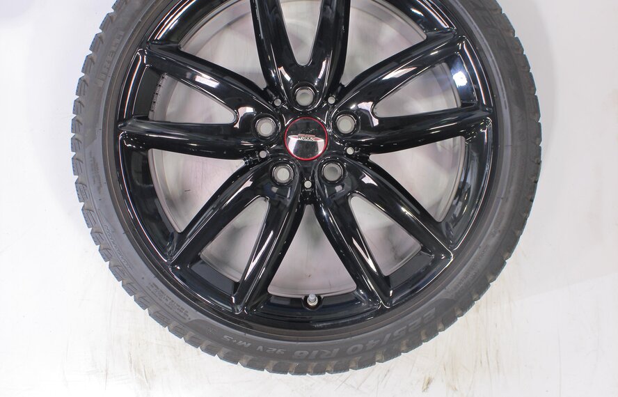 Mini Mini Clubman F54 JCW815 18 inch Pirelli Runflat Winter tires Original