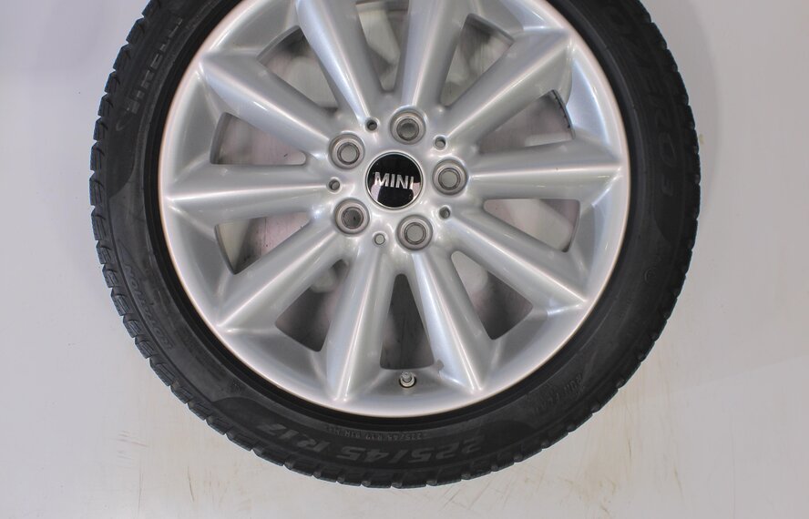 Mini Mini Clubman F54 518 17 inch Pirelli Runflat Winter tires Original