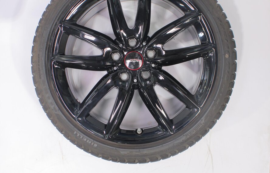 Mini Mini Clubman F54 JCW815 18 inch Pirelli Runflat Winter tires Original
