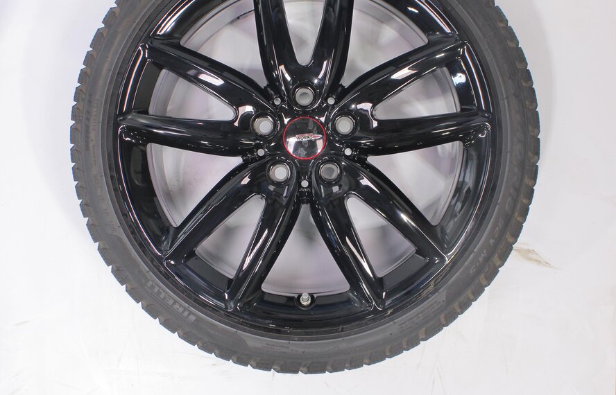 Mini Mini Clubman F54 JCW815 18 inch Pirelli Runflat Winter tires Original