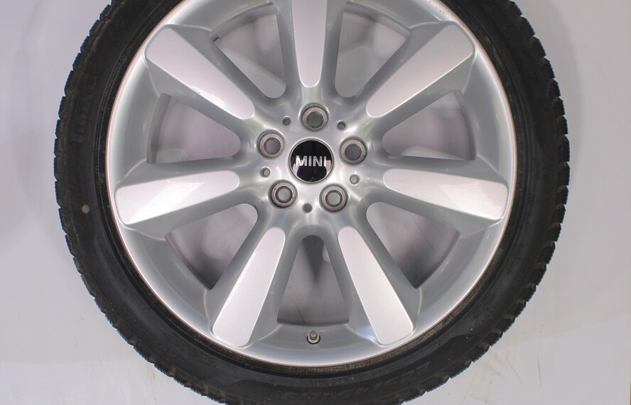 Mini Mini Countryman F60 535 19 inch Pirelli Runflat Winter tires Original