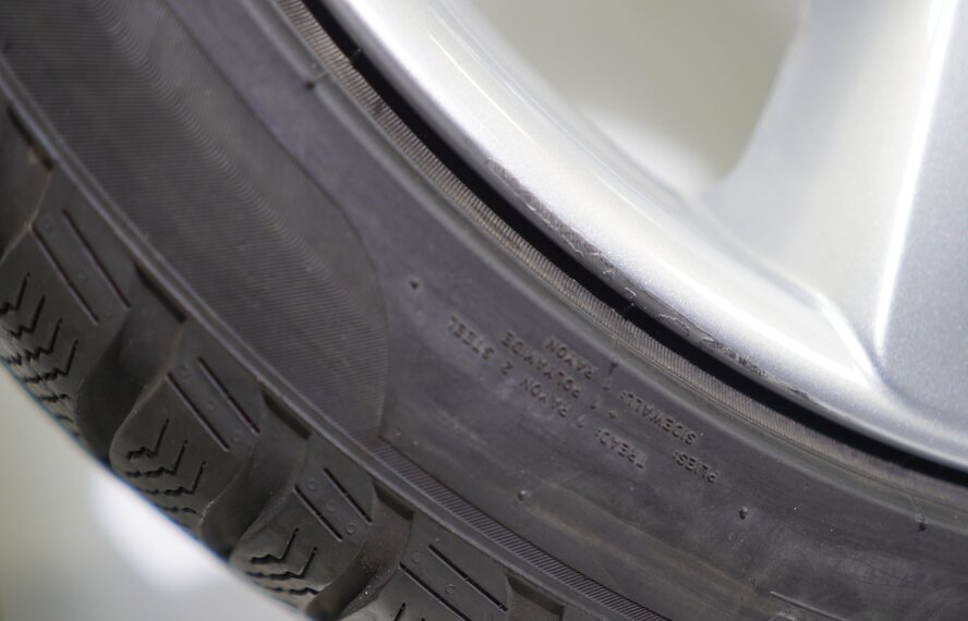 Mini Mini Countryman F60 535 19 inch Pirelli Runflat Winter tires Original