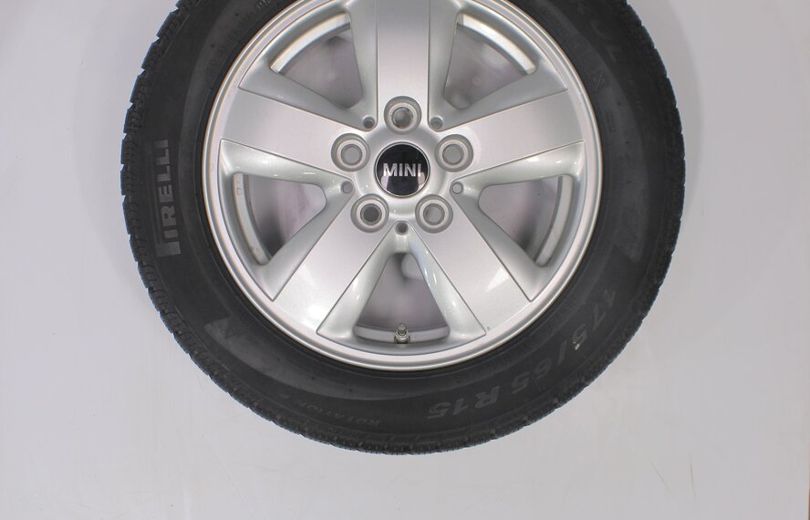 Mini Mini Cooper / S / One / Convertible F55 F56 F57 492 15 inch Pirelli Winter tires Original