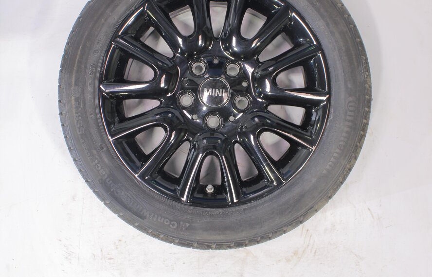 Mini Mini Cooper / S / One / Convertible F55 F56 F57 495 16 inch Continental Runflat Winter tires New Original