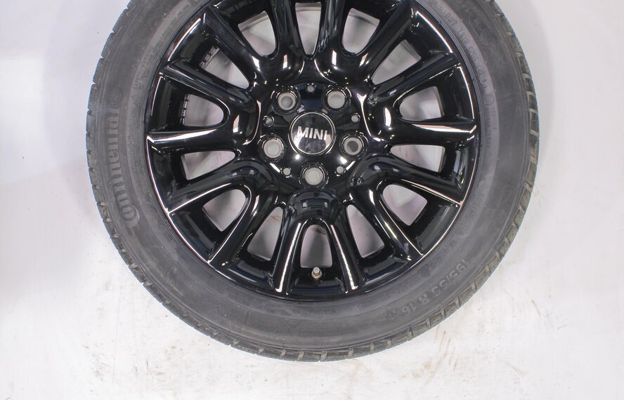 Mini Mini Cooper / S / One / Convertible F55 F56 F57 495 16 inch Continental Runflat Winter tires New Original
