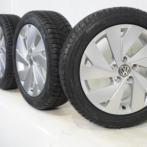 Volkswagen Golf 5 6 7 8 Belmont 17 inch rims Pirelli Winter tires