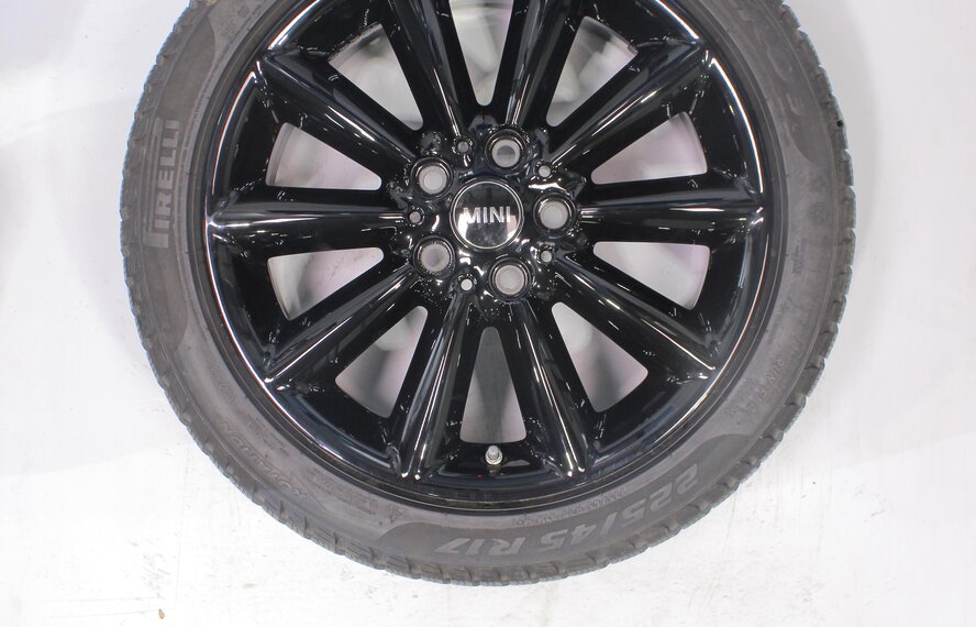 Mini Mini Clubman F54 518 17 inch Pirelli Runflat Winter tires Original