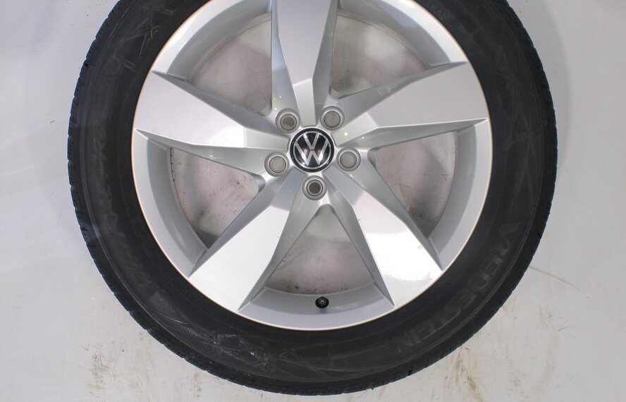 Volkswagen Volkswagen T-Cross 2GM Chesterfield 17 inch Vredestein Winter tires New Original