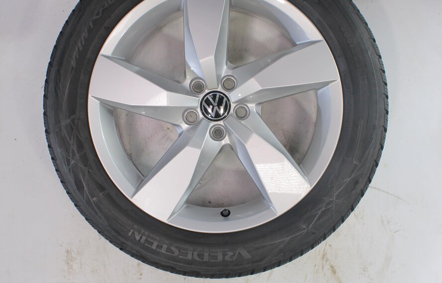 Volkswagen Volkswagen T-Cross 2GM Chesterfield 17 inch Vredestein Winter tires New Original