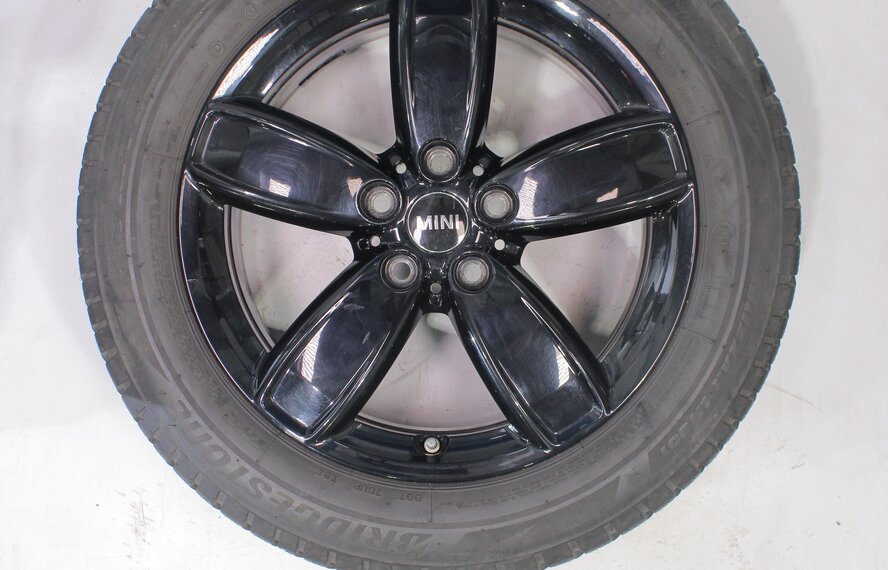 Mini Mini Countryman F60 531 17 inch Bridgestone Runflat Winter tires New Original