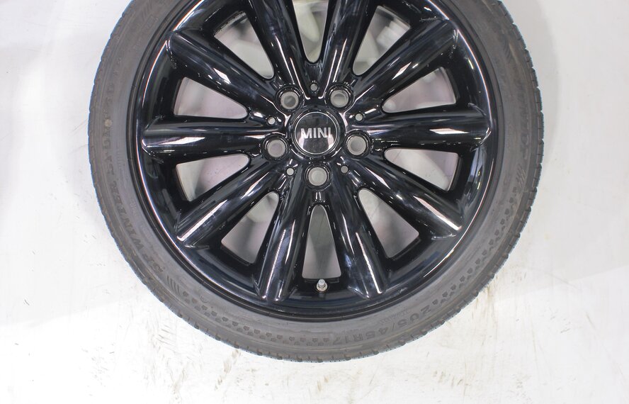 Mini Mini Cooper / S / One / Convertible F55 F56 F57 499 17 inch Dunlop Runflat Winter tires Original