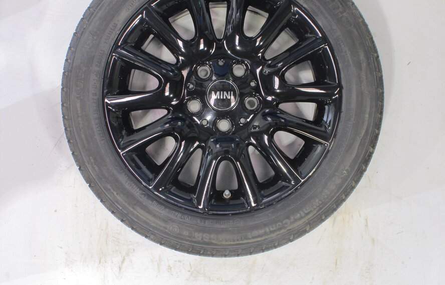 Mini Mini Cooper / S / One / Convertible F55 F56 F57 495 16 inch Continental Runflat Winter tires New Original