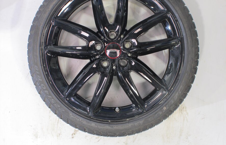 Mini Mini Clubman F54 JCW815 18 inch Pirelli Runflat Winter tires Original
