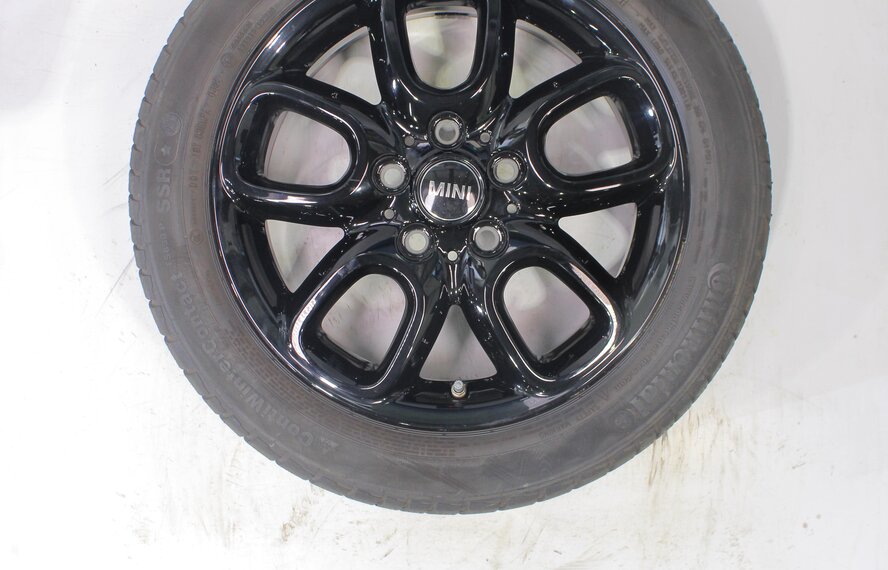 Mini Mini Cooper / S / One / Convertible F55 F56 F57 494 16 inch Continental Runflat Winter tires Original