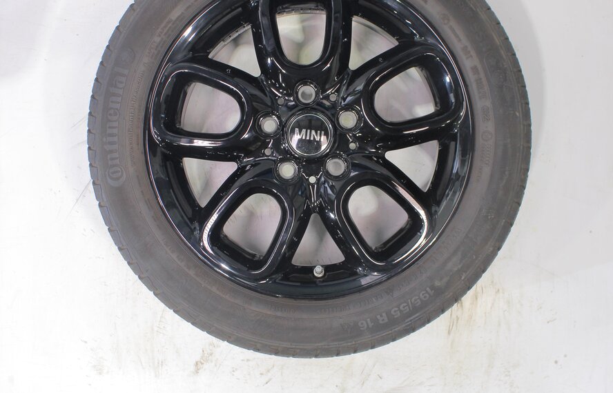 Mini Mini Cooper / S / One / Convertible F55 F56 F57 494 16 inch Continental Runflat Winter tires Original