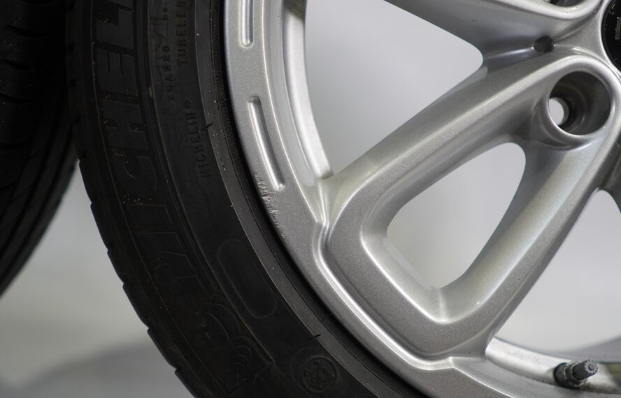 Mini Mini R60 Countryman R141 17 inch Michelin Runflat Summer Tires Original