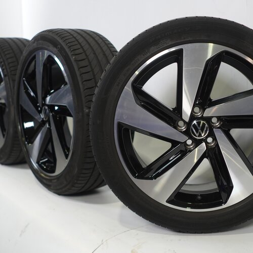 VW Polo 2G Milton Keynes 17 inch rims Michelin Summer Tires