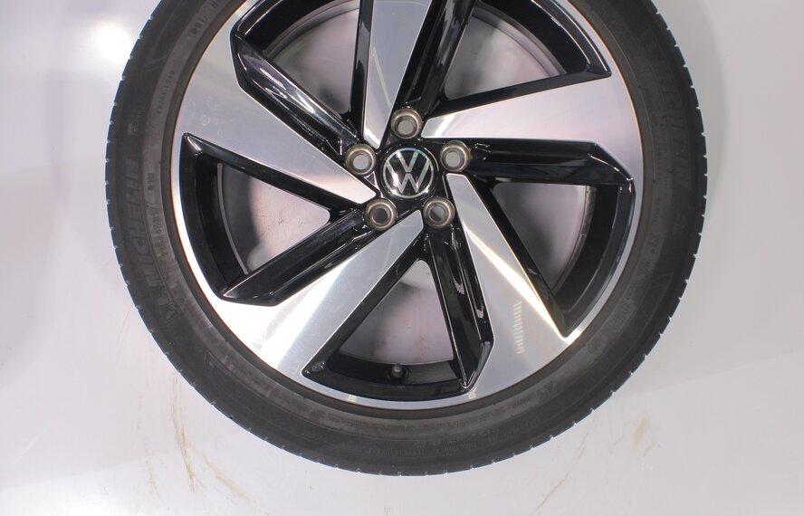 Volkswagen VW Polo 2G Milton Keynes 17 inch Michelin Summer Tires Original