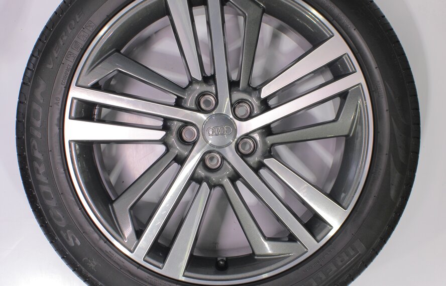Audi Audi Q5 SQ5 80A 20 inch Pirelli Summer Tires Original