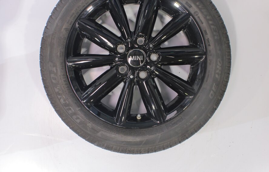 Mini Mini Cooper / S / One / Convertible F55 F56 F57 508 16 inch Dunlop Runflat Winter tires Original