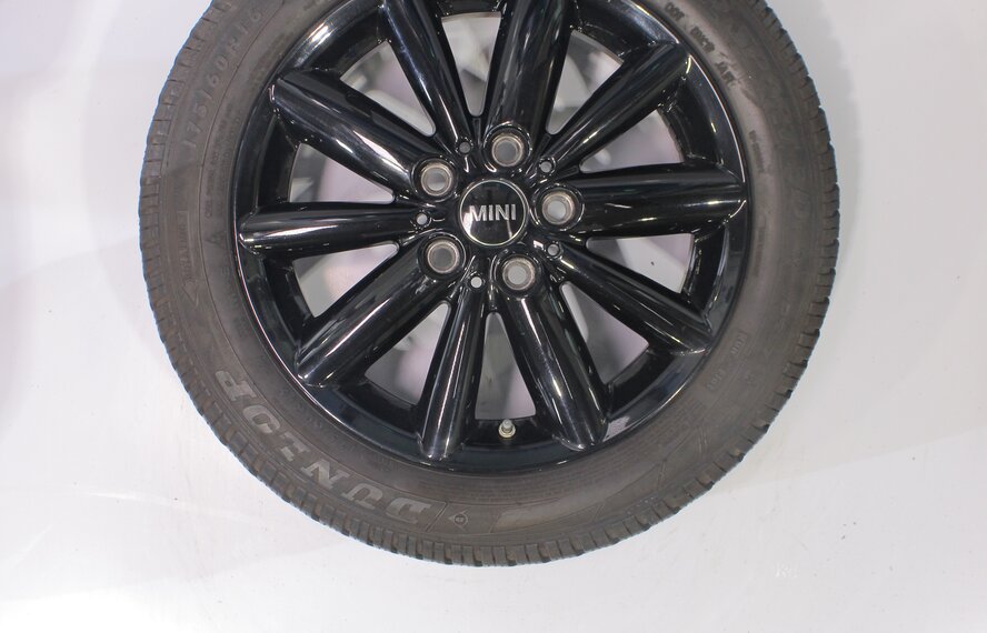 Mini Mini Cooper / S / One / Convertible F55 F56 F57 508 16 inch Dunlop Runflat Winter tires Original