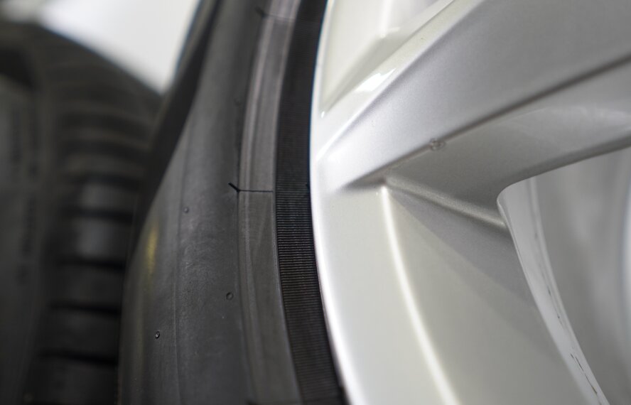 Volkswagen Volkswagen Tiguan II 18 inch Pirelli Summer Tires Original