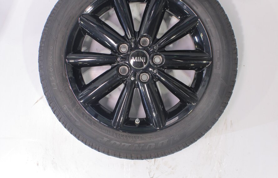 Mini Mini Cooper / S / One / Convertible F55 F56 F57 508 16 inch Dunlop Runflat Winter tires Original