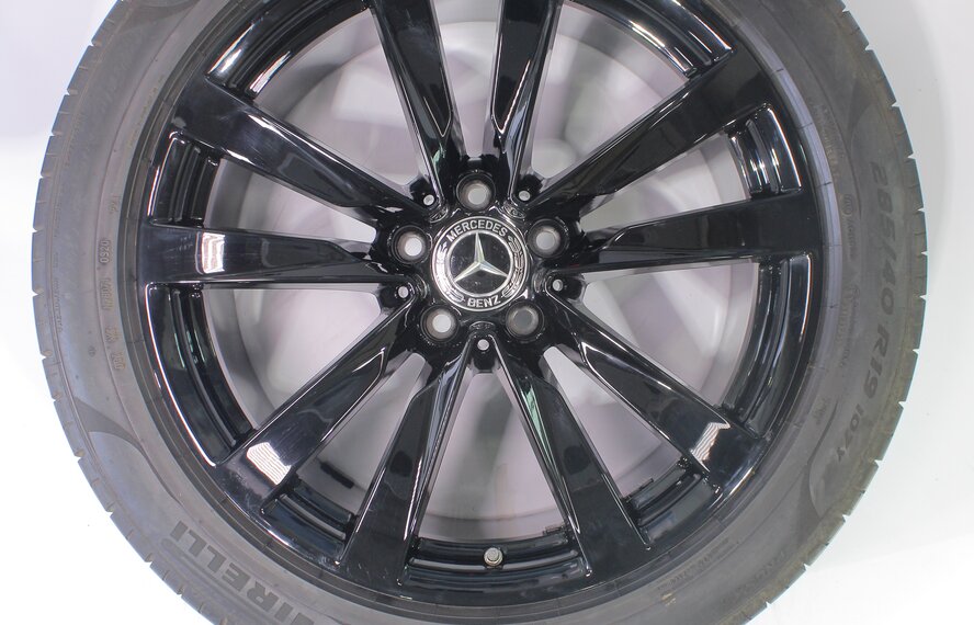 Mercedes Mercedes S Class W223 19 inch Pirelli Summer Tires Original