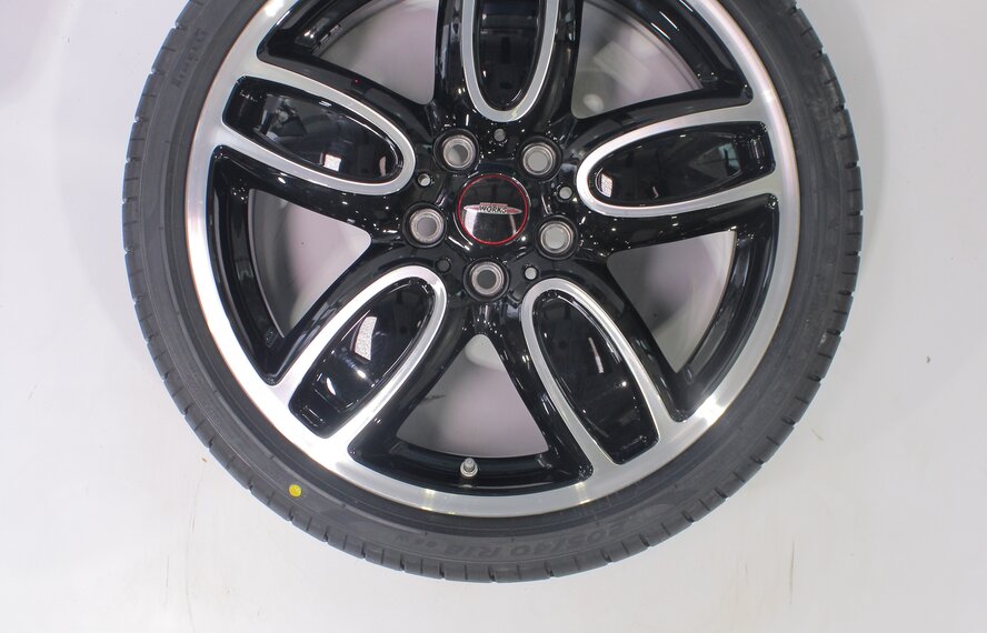 Mini Mini Cooper / S / One / Convertible F55 F56 F57 JCW509 18 inch Pirelli Runflat Summer Tires New Original