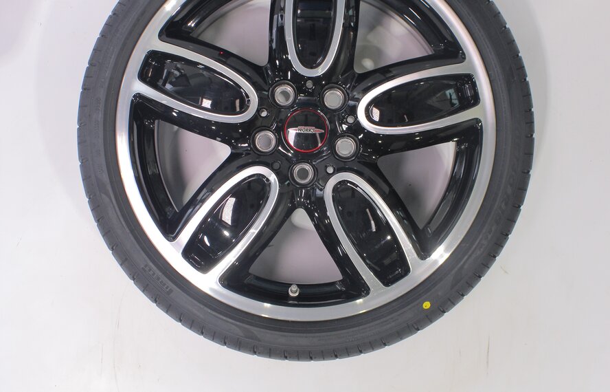 Mini Mini Cooper / S / One / Convertible F55 F56 F57 JCW509 18 inch Pirelli Runflat Summer Tires New Original