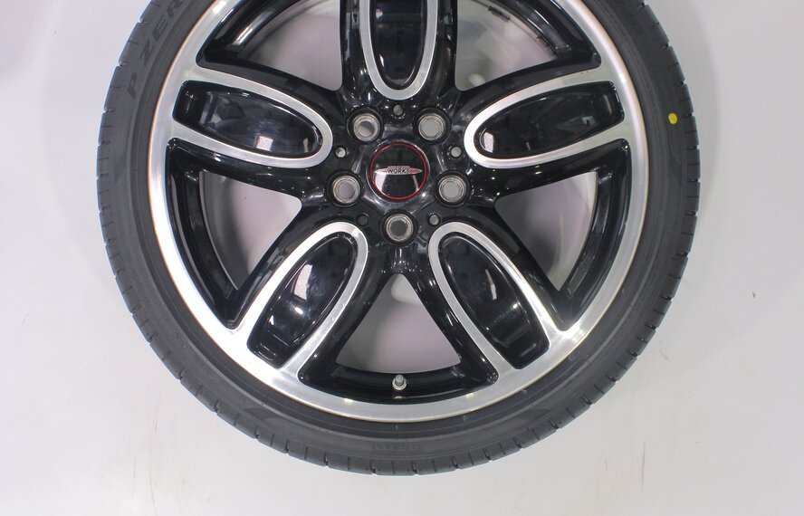 Mini Mini Cooper / S / One / Convertible F55 F56 F57 JCW509 18 inch Pirelli Runflat Summer Tires New Original