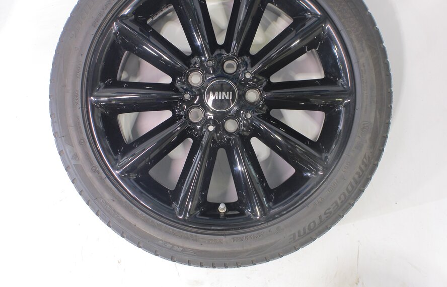 Mini Mini Clubman F54 518 17 inch Bridgestone Runflat Winter tires Original