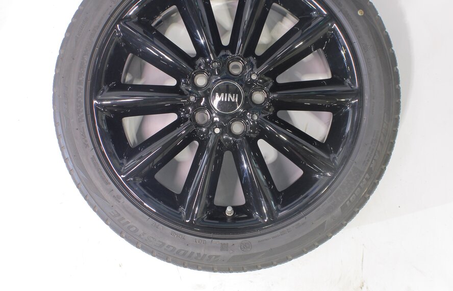 Mini Mini Clubman F54 518 17 inch Bridgestone Runflat Winter tires Original